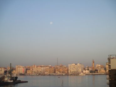 Le déblocage du porte-conteneurs « Ever Given » soulage les autorités du canal de Suez en Égypte. Le navire a été renfloué le 29 mars 2021.